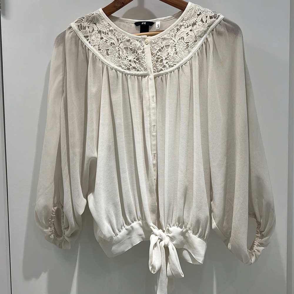 H&M off white blouse, Size 2.